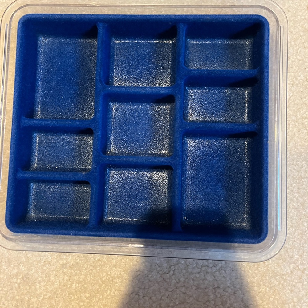 4-Jewelry storage boxes - Picture 3 of 6